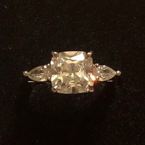 Several Carats Big Cubic Zirconia Size 5 Ring